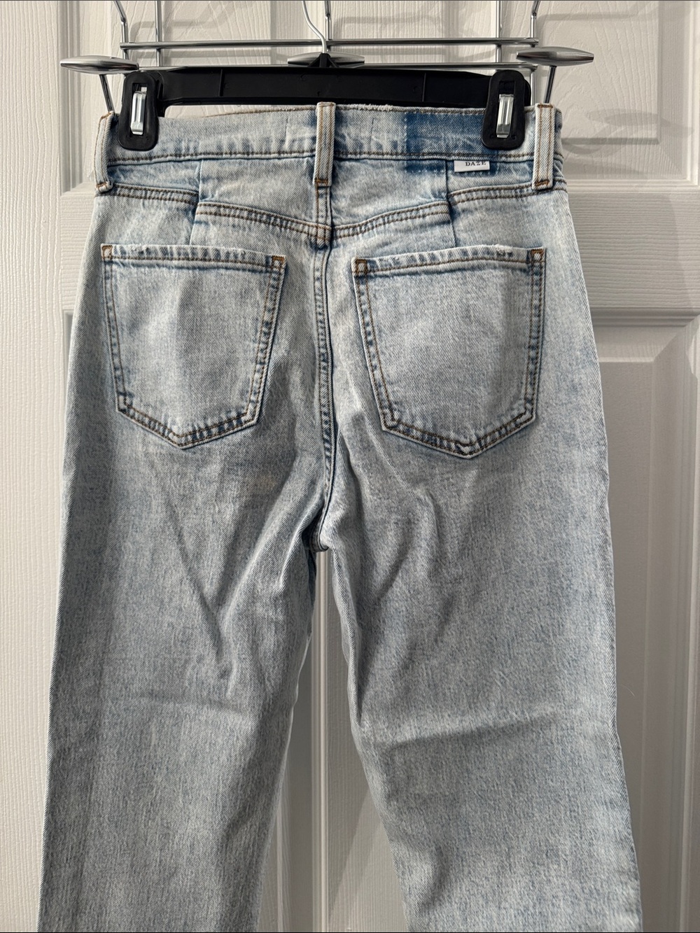 DAZE Denim Women's Light Blue Straight Leg Jeans - Picture 4 of 4